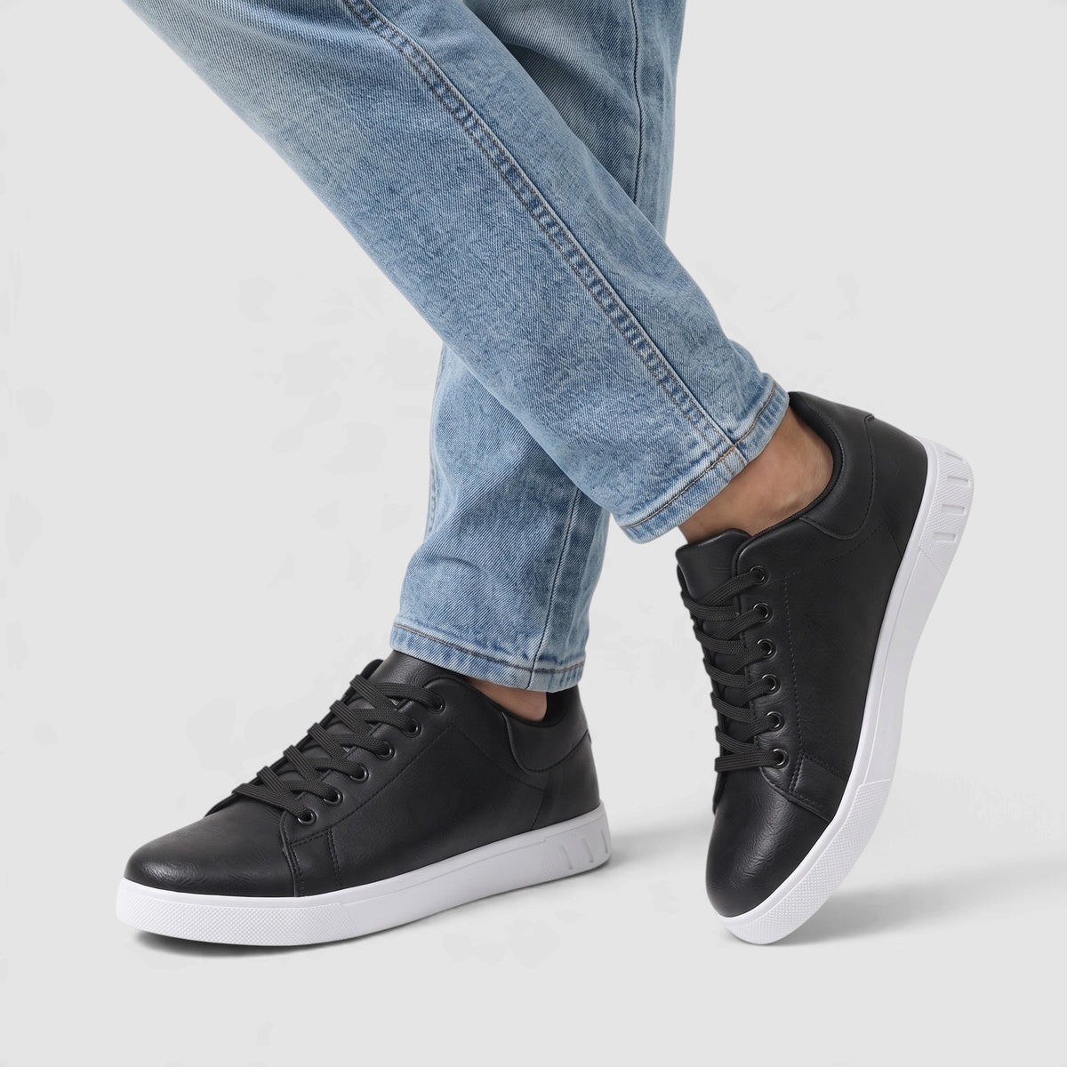 Men’s Leather Lace-Up Sneakers – Casual Shoes