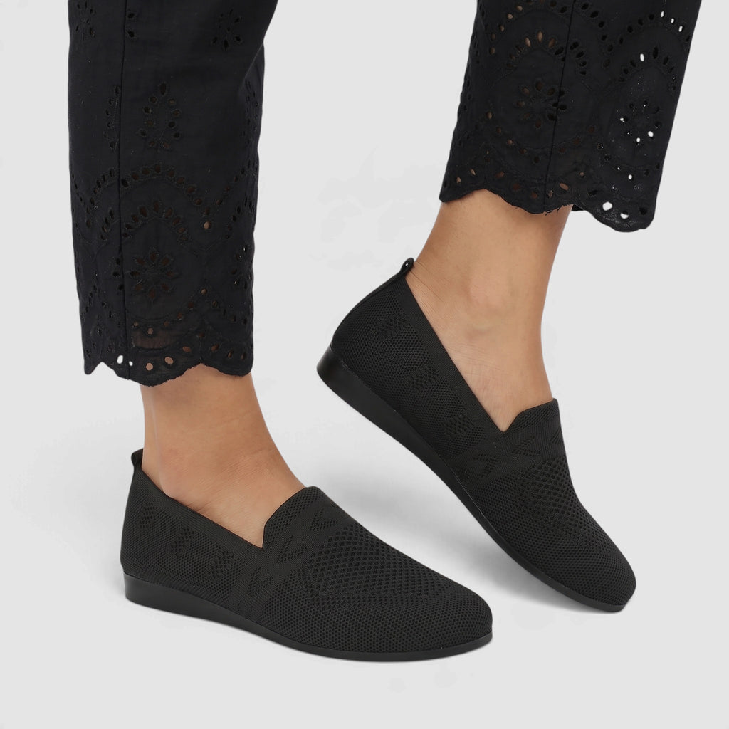 Women’s Comfortable Slip-On Flats – Lightweight Knit Shoes
